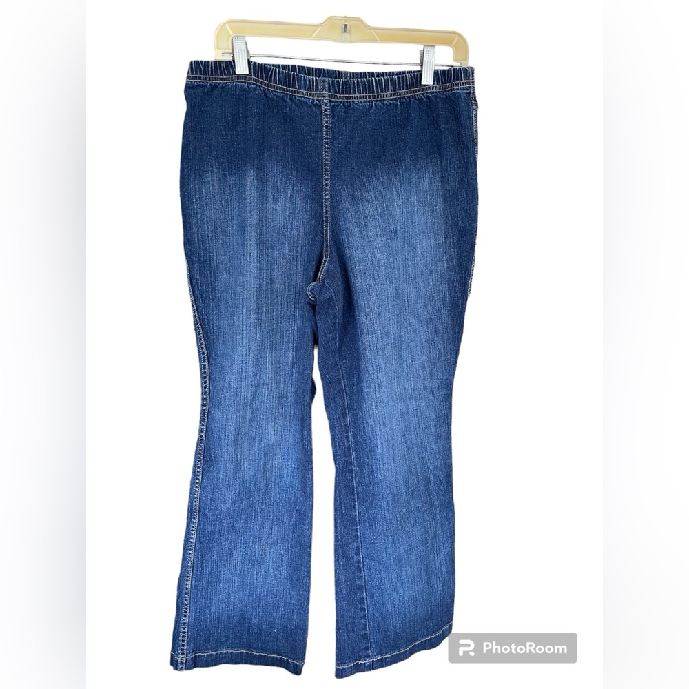 ESSENTIALS pull on jeans, size 14/16W petites